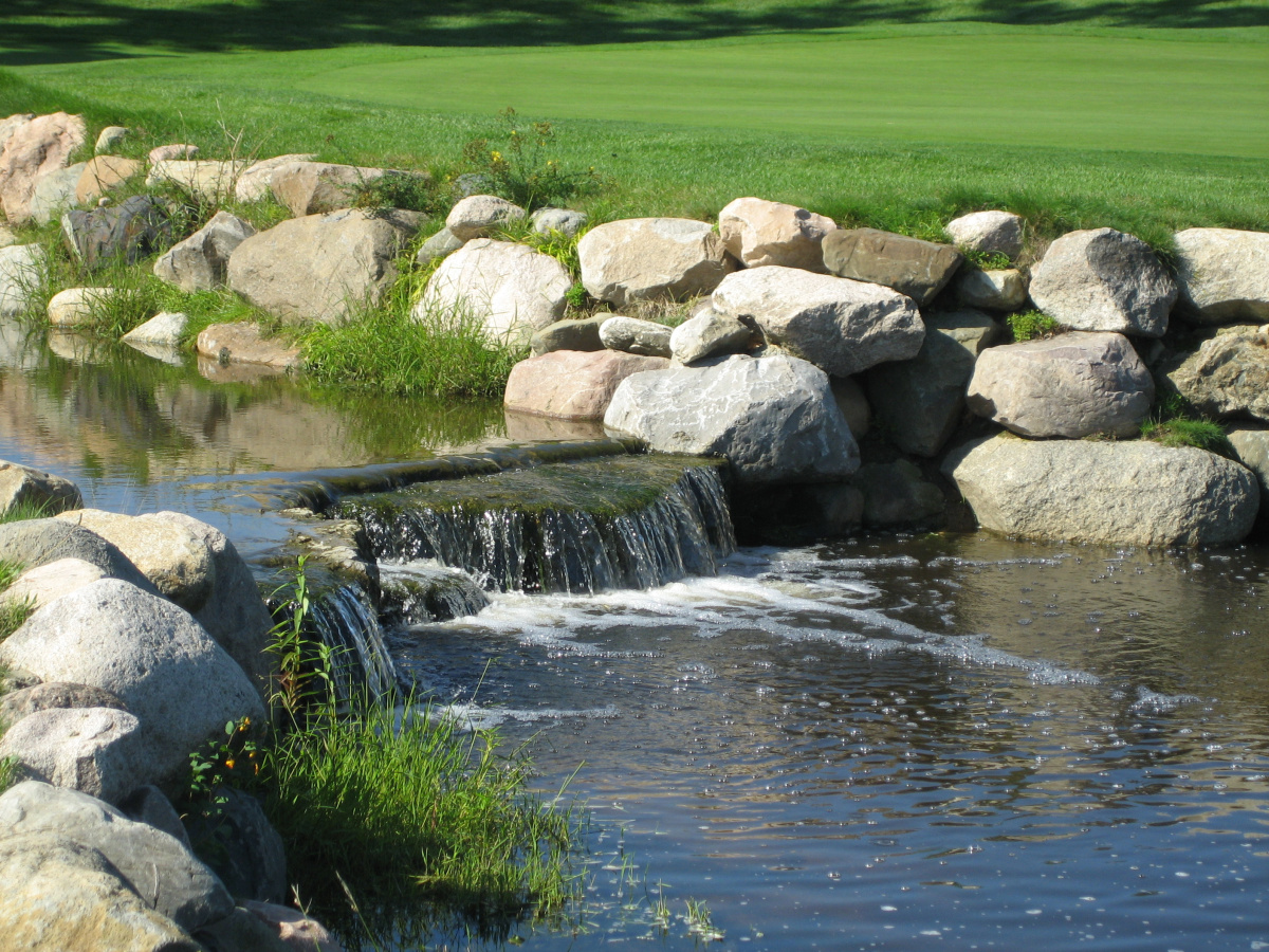Golf_Course_Preserves_Waterfall_1