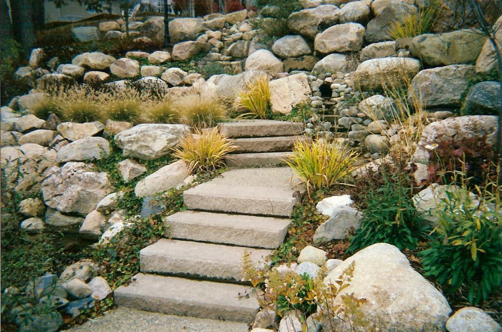 Rock_and_Stairs_hardscape